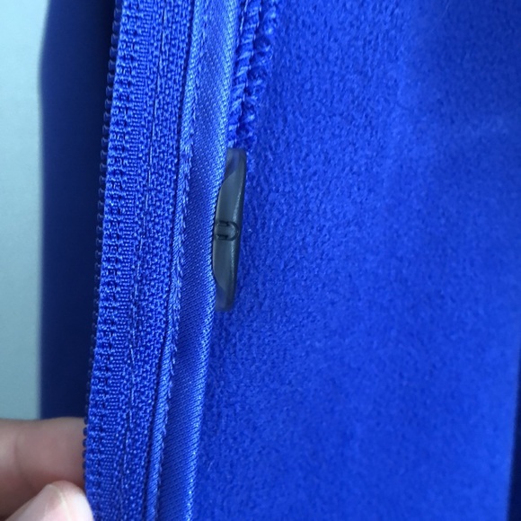 Nike dry fit fitted running jacket size medium - Picture 7 of 7